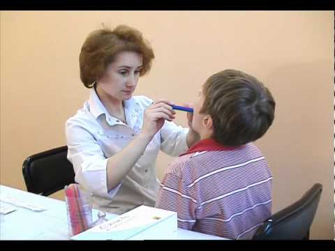 Traitement de l'amygdalite chez les enfants à la maison