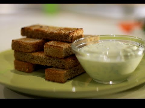 Croutons med æg og mælk, nødder, hvidløg til øl - trin for opskrifter