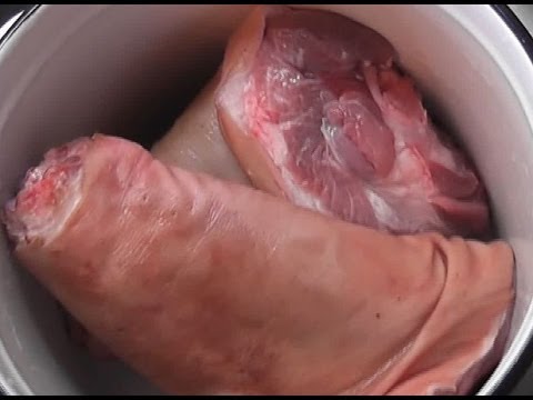 How to cook a pork knuckle in the oven