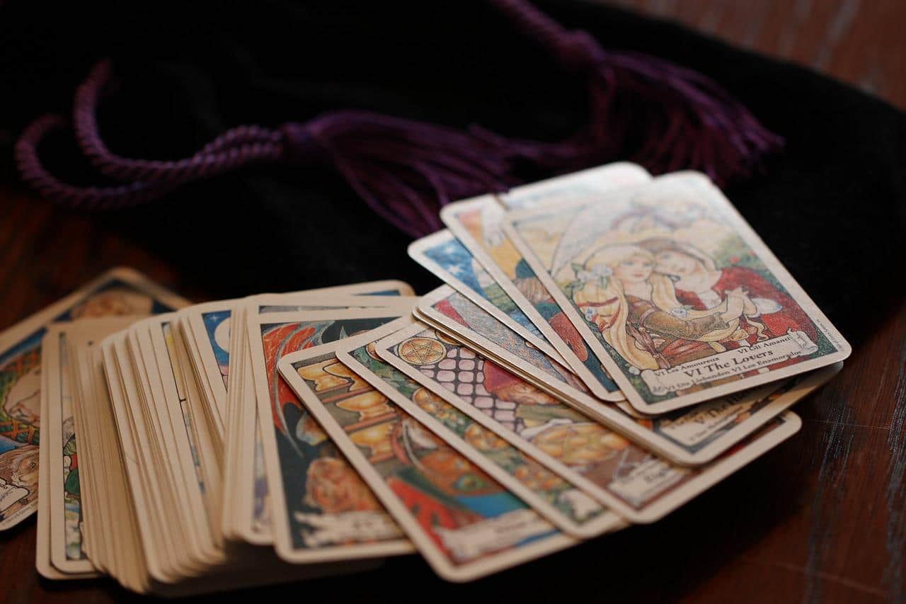 Cartes de tarot psychique