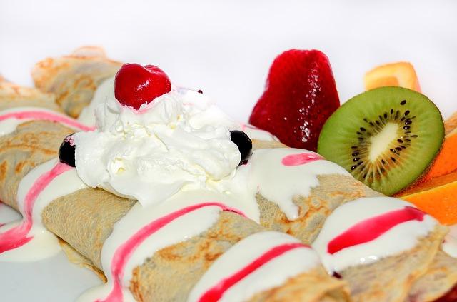 Beaux crêpes aux fruits