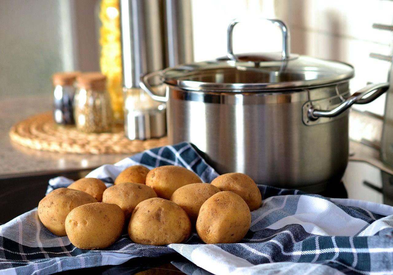 How to fry potatoes