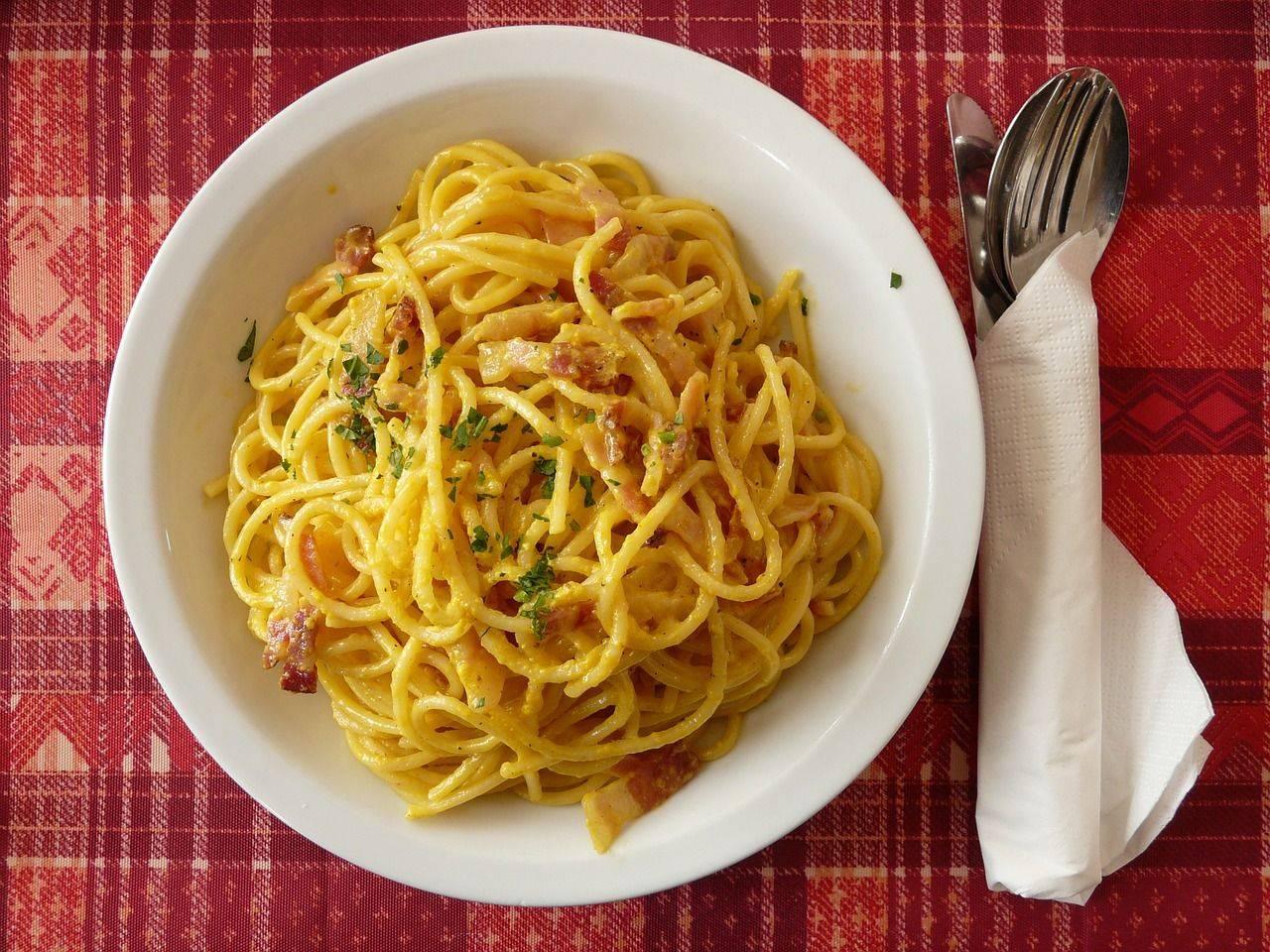 Carbonara pastaoppskrifter