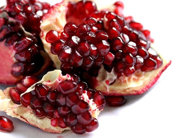 Close-up photo of pomegranate seeds