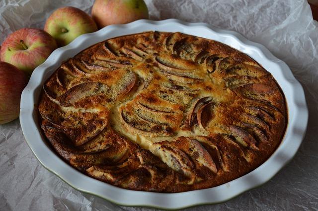 Apple pie on a plate