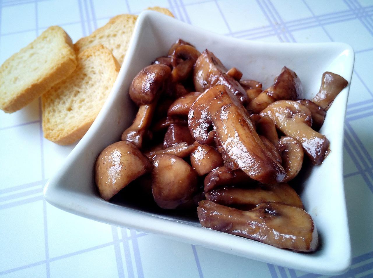 Comment mariner les champignons